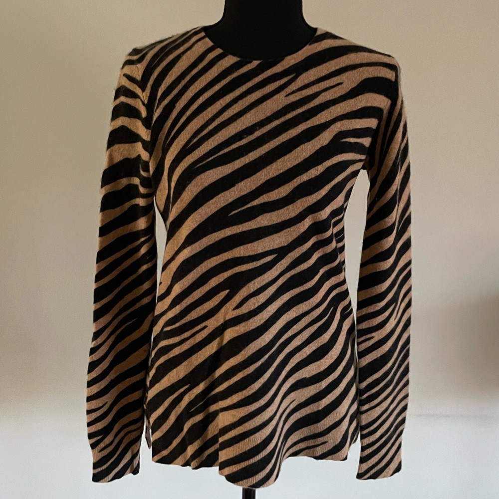Saks Fifth Avenue medium sweater